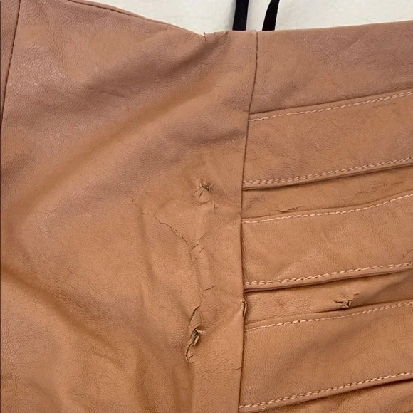 Missguided Belted Beige Mini Skirt - Picture 7 of 7